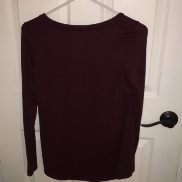 American Eagle maroon long sleeve - Picture 2 of 3